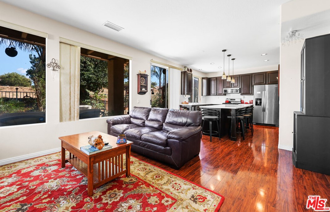 15760 Oliver St, Moreno Valley CA  92555-4908 exterior