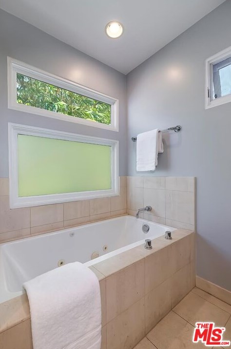 343 Huntley Ave, Los Angeles CA  90048-4703 exterior