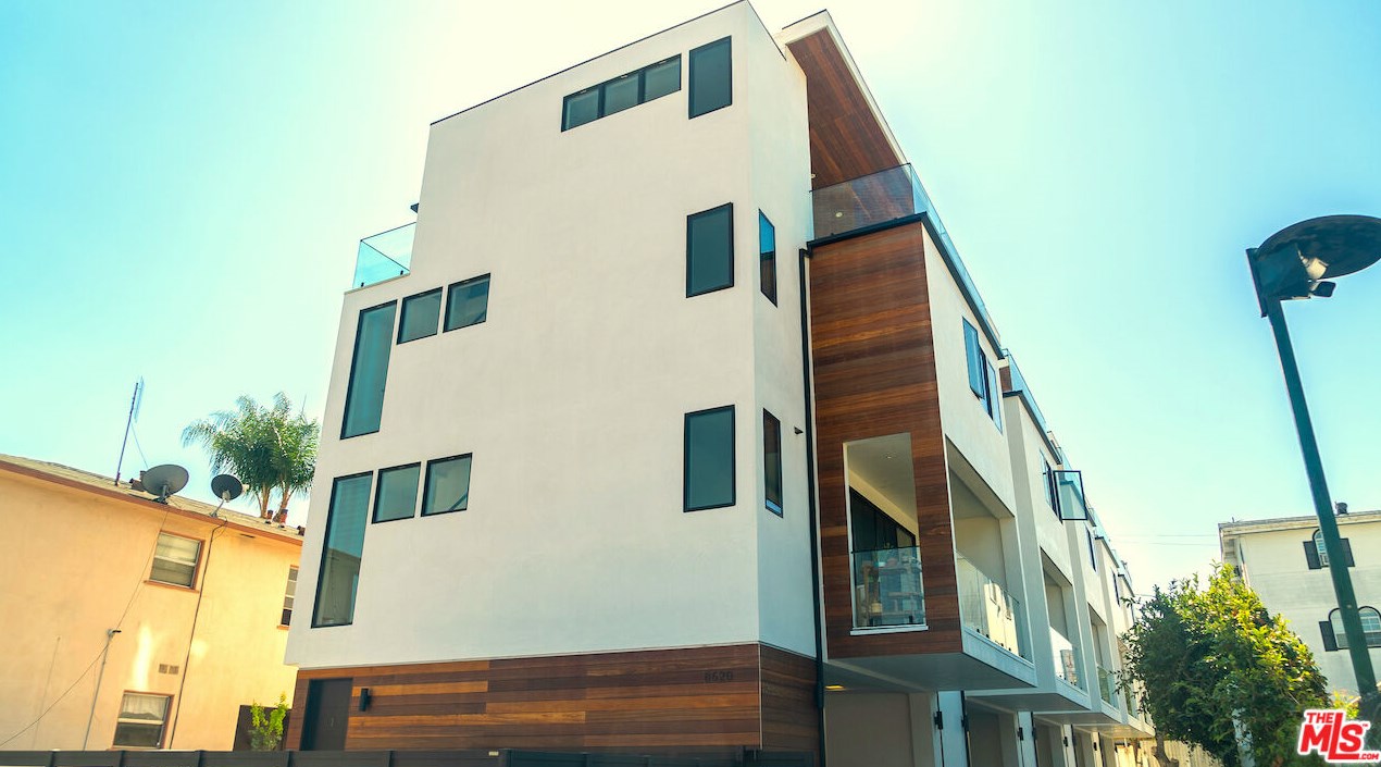 8620 Olin St, Los Angeles CA  90034-2515 exterior