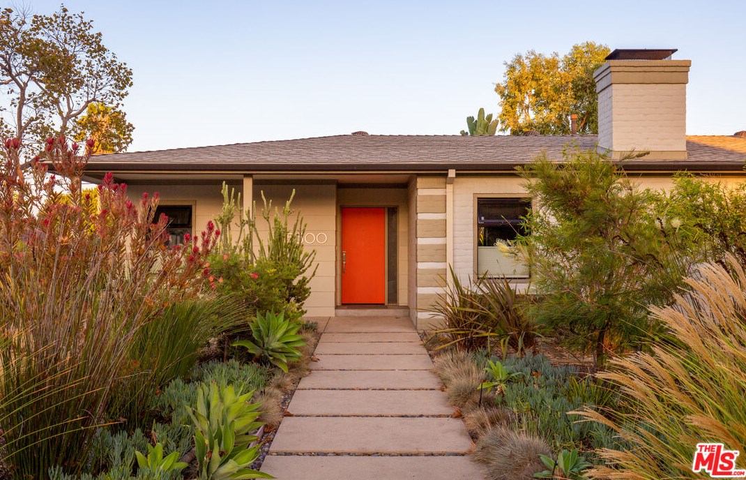 5300 Brynhurst Ave, Los Angeles, CA 90043-1806