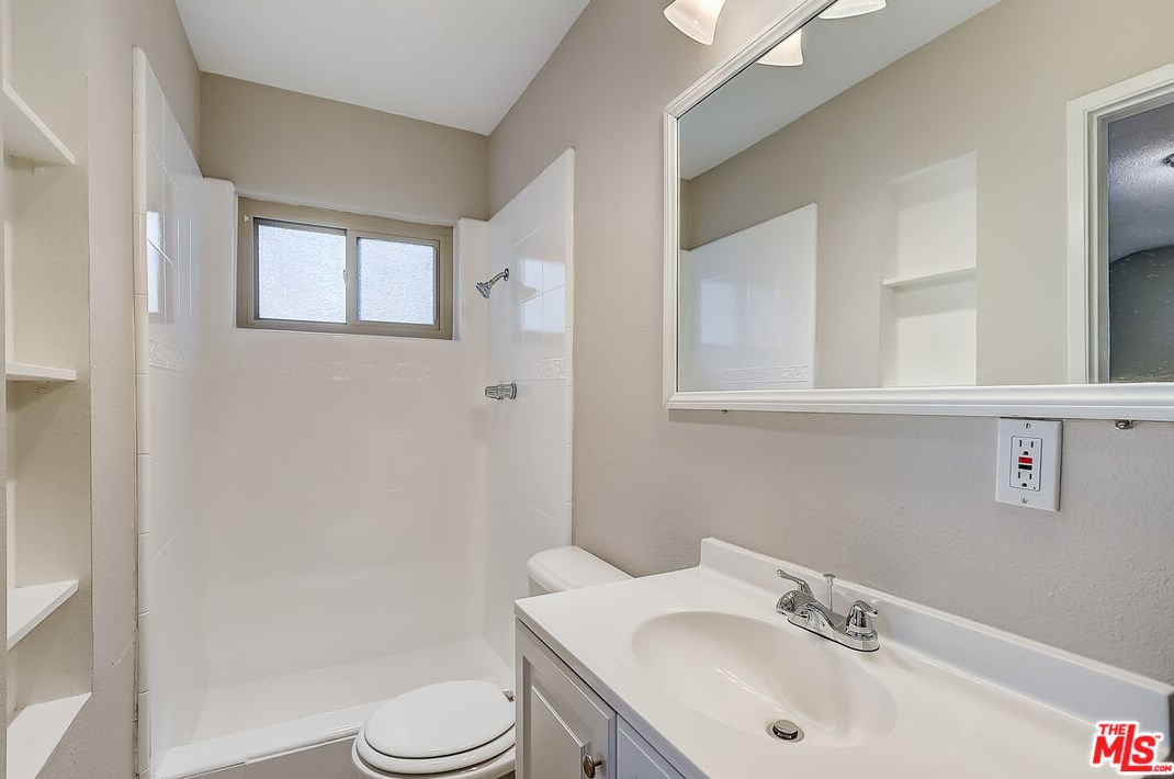 14886 Greenworth Dr, La Mirada CA  90638-3022 exterior