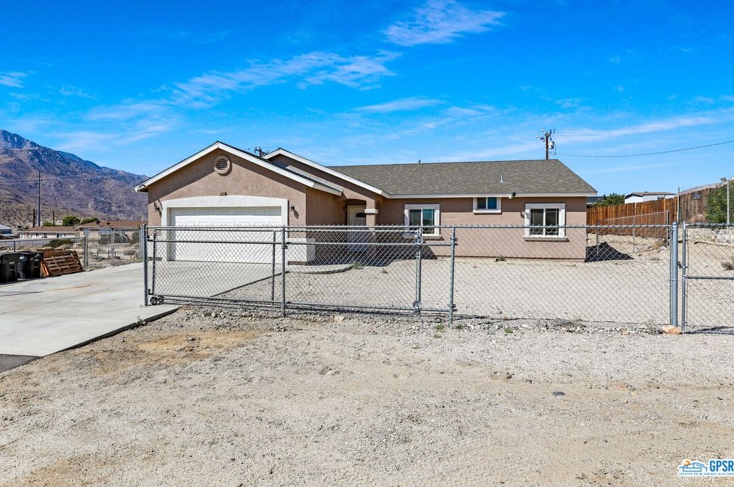 13421 Mesquite Rd, Cabazon, CA 92282