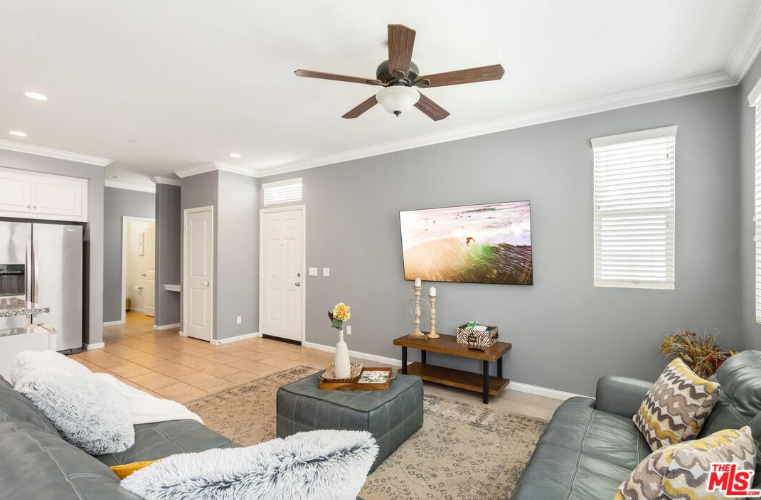 35414 Marabella Ct, Winchester CA  92596-8473 exterior