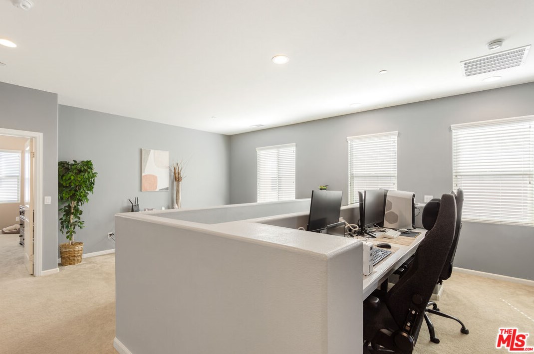 35414 Marabella Ct, Winchester CA  92596-8473 exterior