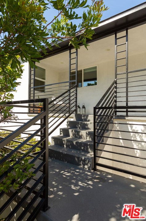 5130 Inadale Ave, Los Angeles, CA 90043-1539