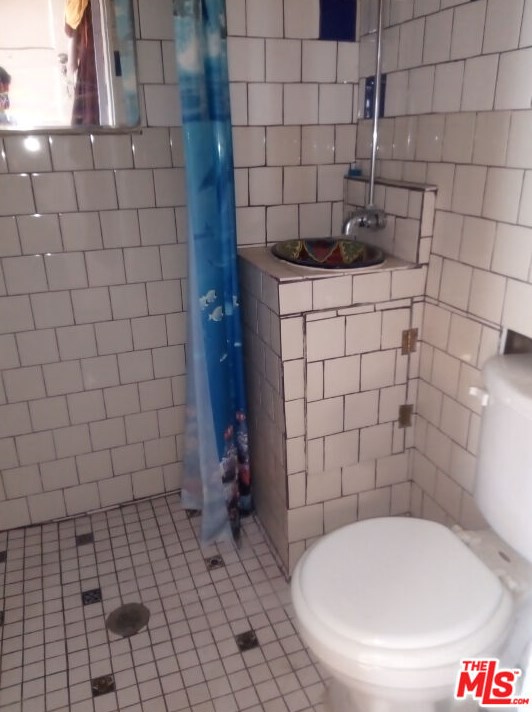 5040 Williams Pl, Los Angeles CA  90032-4016 exterior