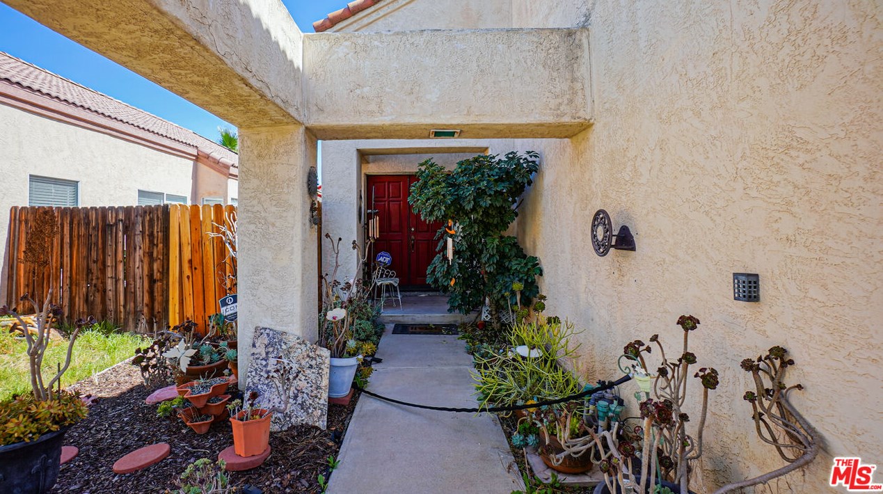16588 War Cloud Dr, Moreno Valley, CA 92551