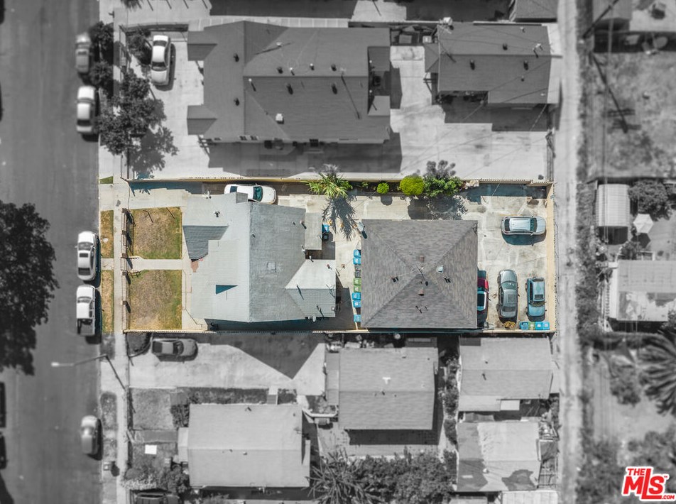 529 74th St, Los Angeles, CA 90044-6112