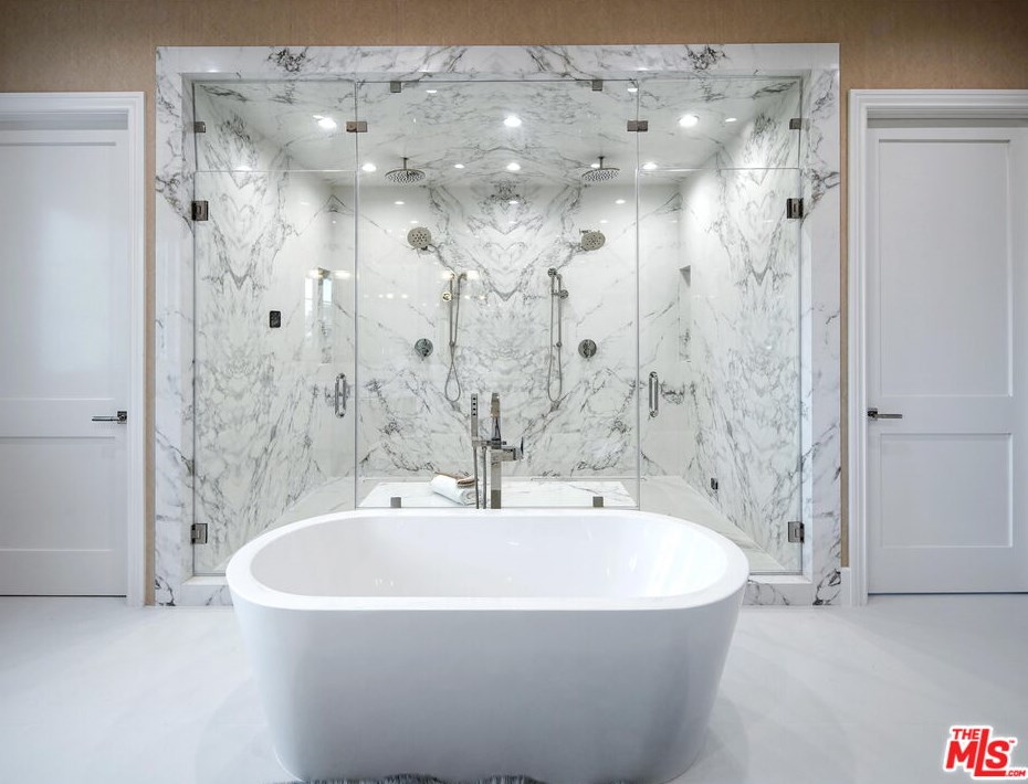 12318 19th Helena Dr, Los Angeles CA  90049-3939 exterior