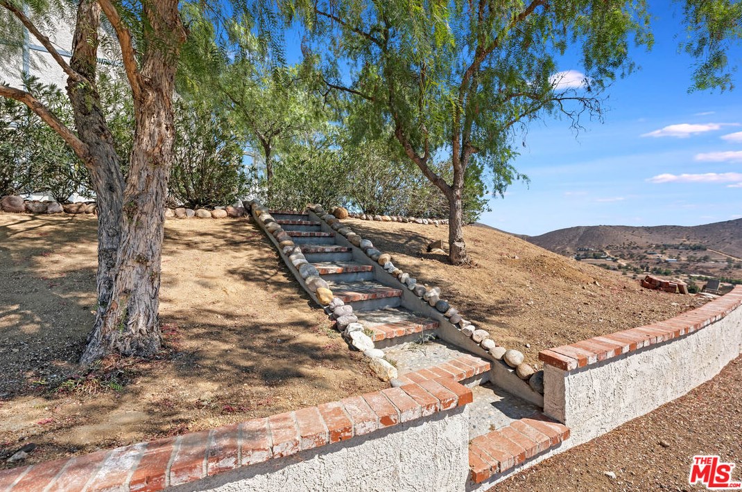 34880 Via Famero Dr, Acton CA  93510-2318 exterior