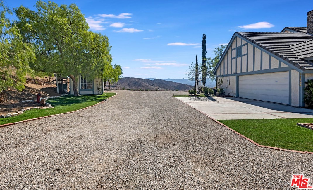 34880 Via Famero Dr, Acton CA  93510-2318 exterior