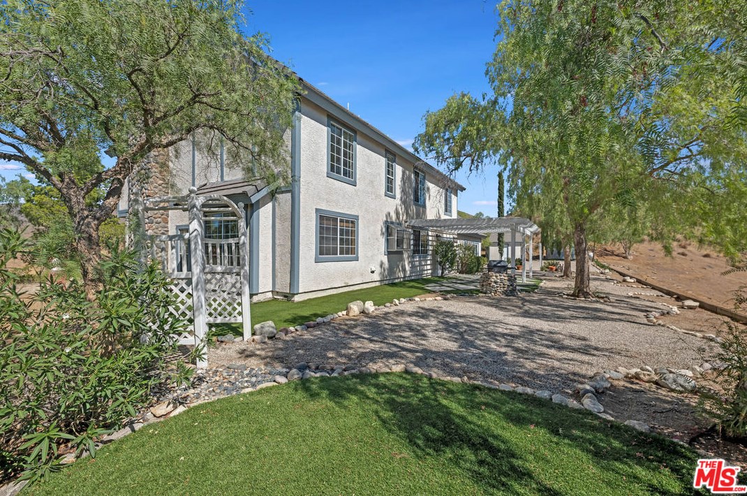 34880 Via Famero Dr, Acton CA  93510-2318 exterior