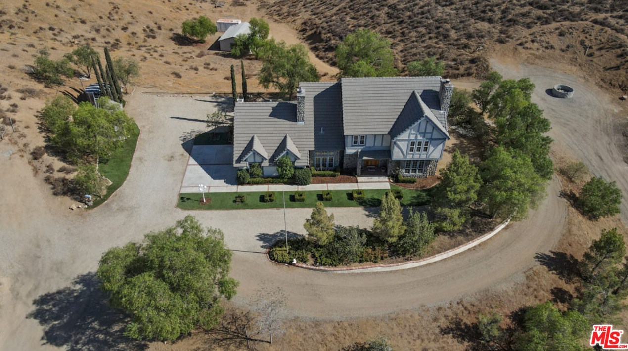 34880 Via Famero Dr, Acton CA  93510-2318 exterior