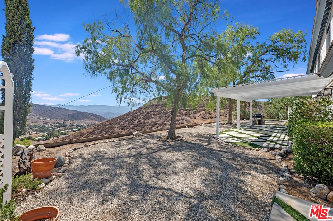 34880 Via Famero Dr, Acton CA  93510-2318 exterior