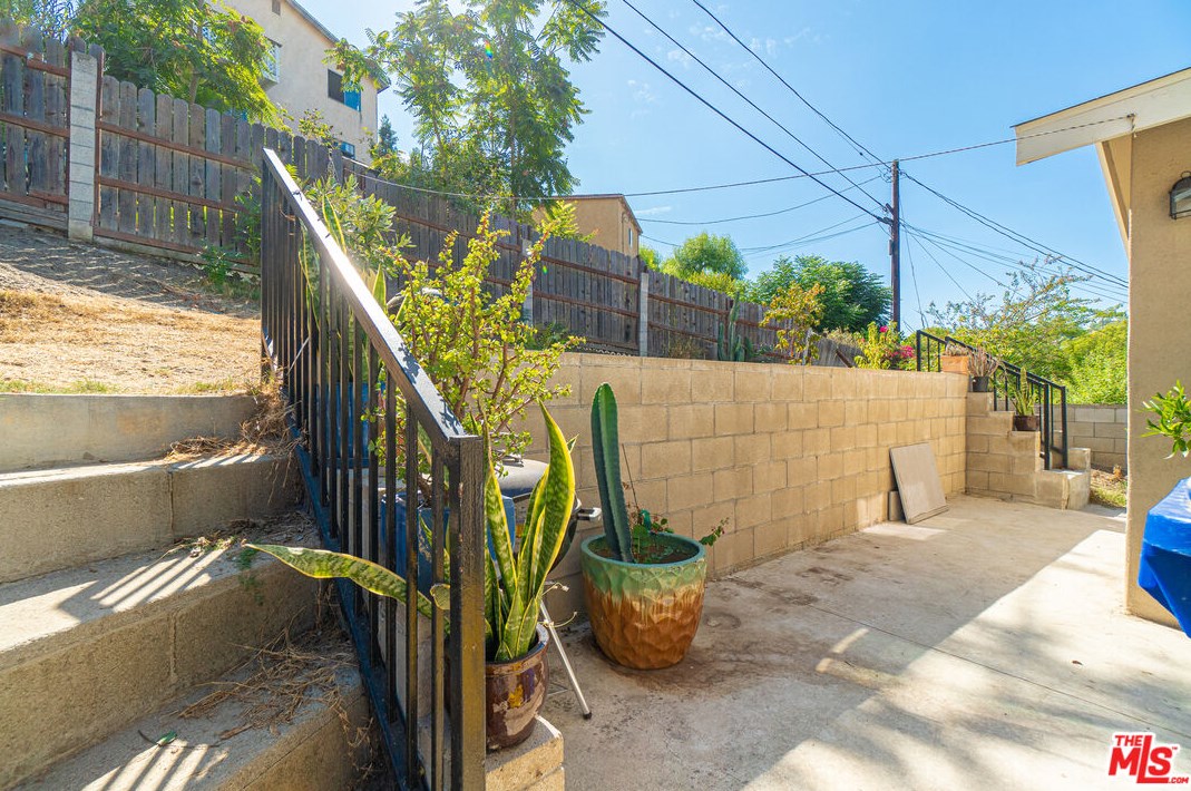 5176 Wadena St, Los Angeles CA  90032-1153 exterior