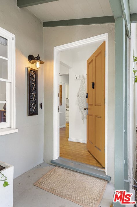 3779 Colonial Ave, Los Angeles CA  90066-3641 exterior