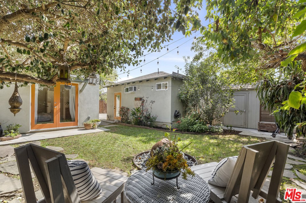 3779 Colonial Ave, Los Angeles CA  90066-3641 exterior