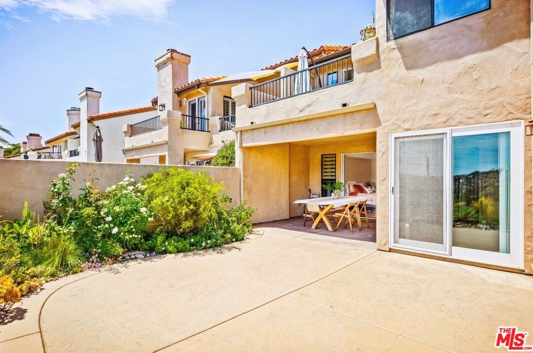 753 Fino Gln, Escondido, CA 92025-7920