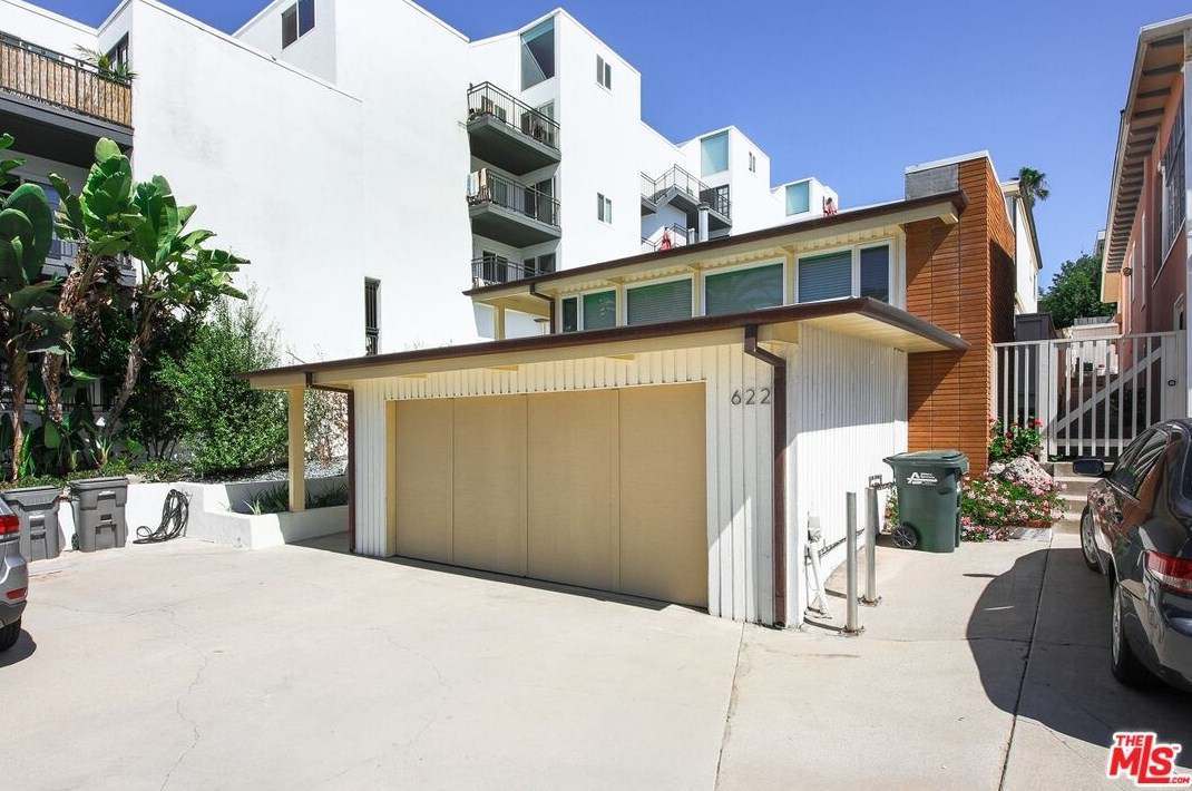 622 Esplanade, Redondo Beach, CA 90277