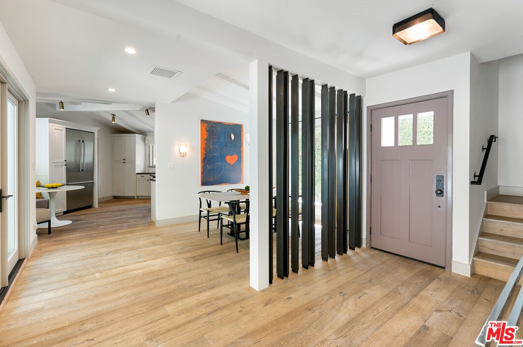 1104 Acanto Pl, Los Angeles, CA 90049-1606