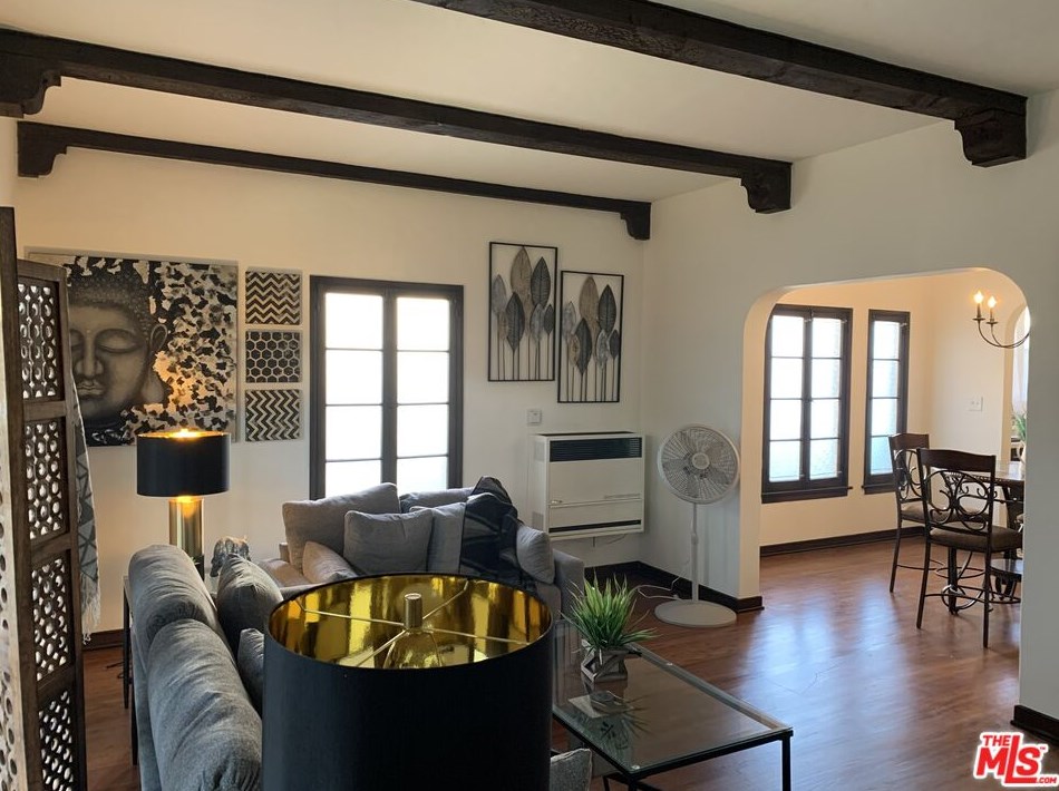 4250 Garthwaite Ave, Los Angeles CA  90008-5249 exterior
