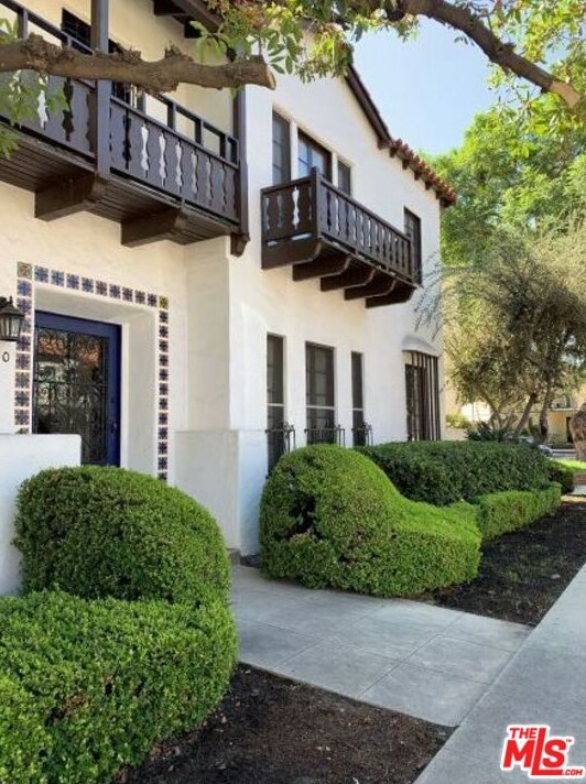4250 Garthwaite Ave, Los Angeles CA  90008-5249 exterior