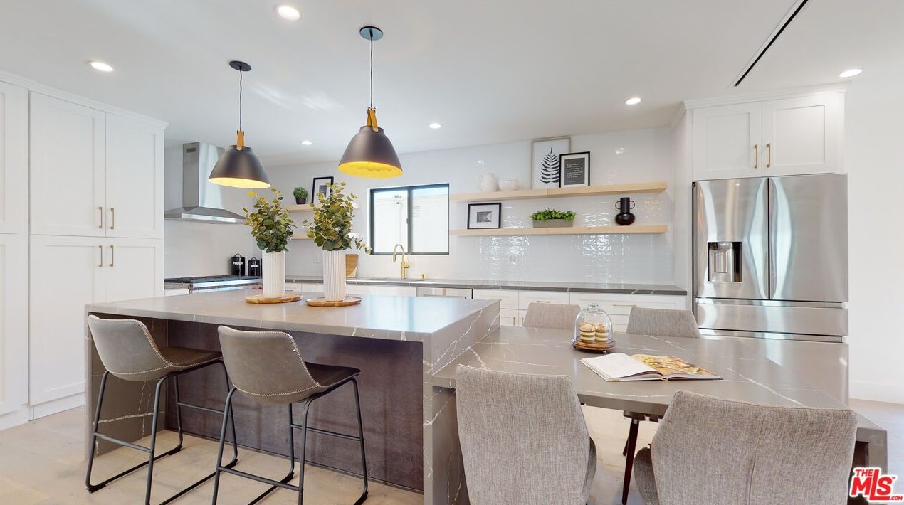 2118 Glendon Ave, Los Angeles CA  90025-6326 exterior