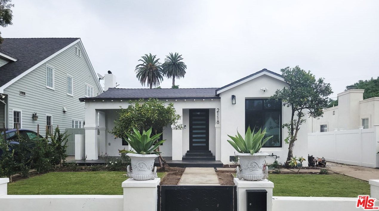 2118 Glendon Ave, Los Angeles CA  90025-6326 exterior