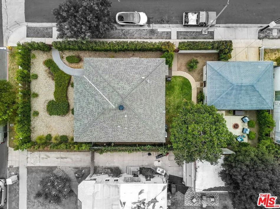 2035 Curson Ave, Los Angeles, CA 90016-1104
