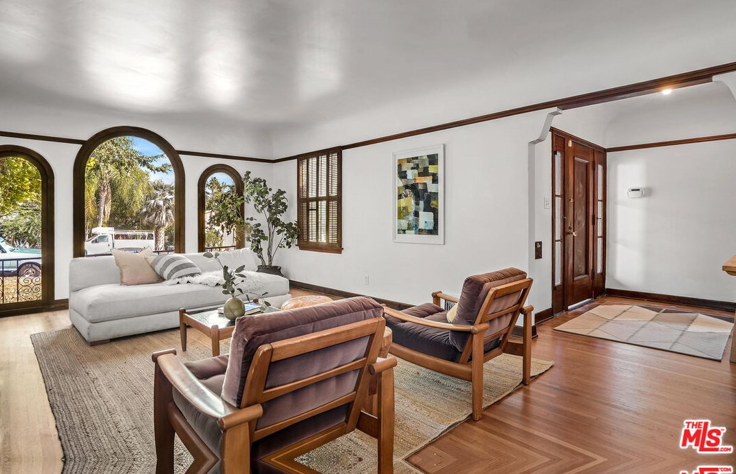 5223 Maywood Ave, Los Angeles CA  90041-1213 exterior