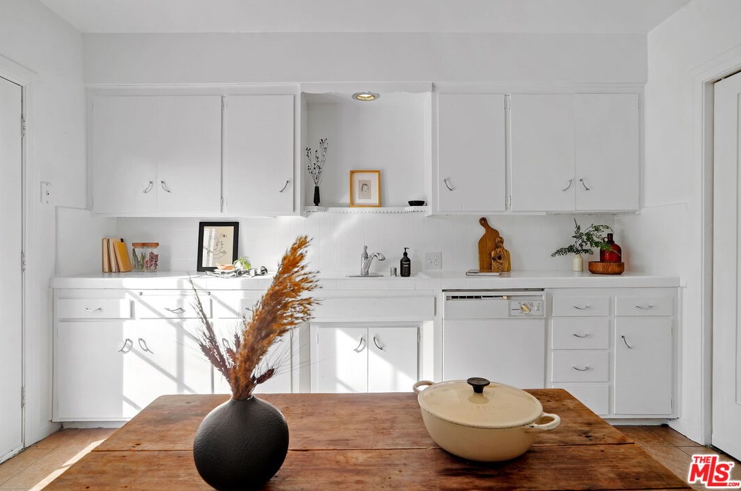 5223 Maywood Ave, Los Angeles CA  90041-1213 exterior