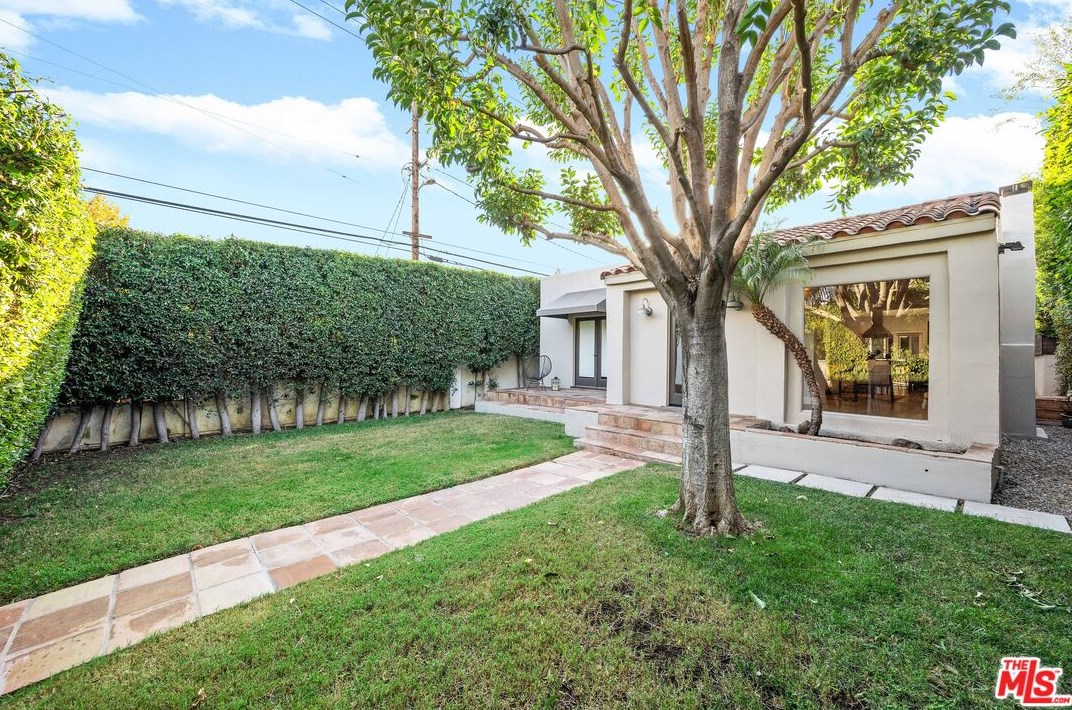 715 Spaulding Ave, Los Angeles CA  90046-7421 exterior