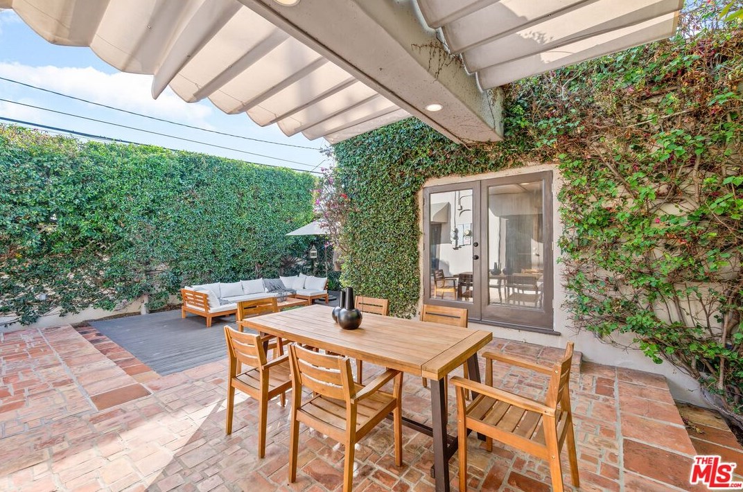 715 Spaulding Ave, Los Angeles CA  90046-7421 exterior