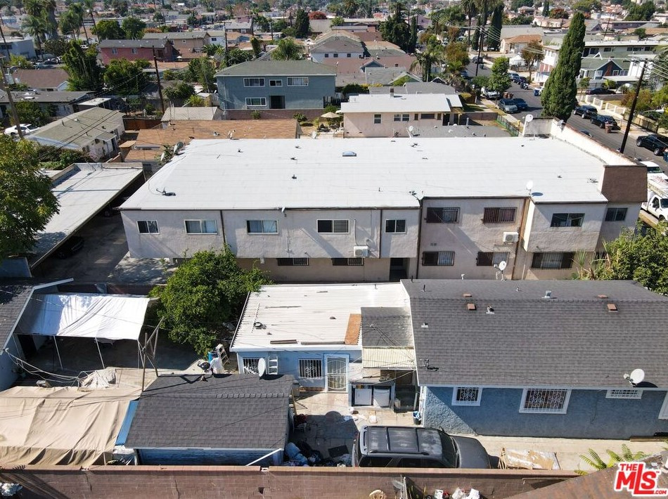 1252 89th St, Los Angeles CA  90002-1708 exterior