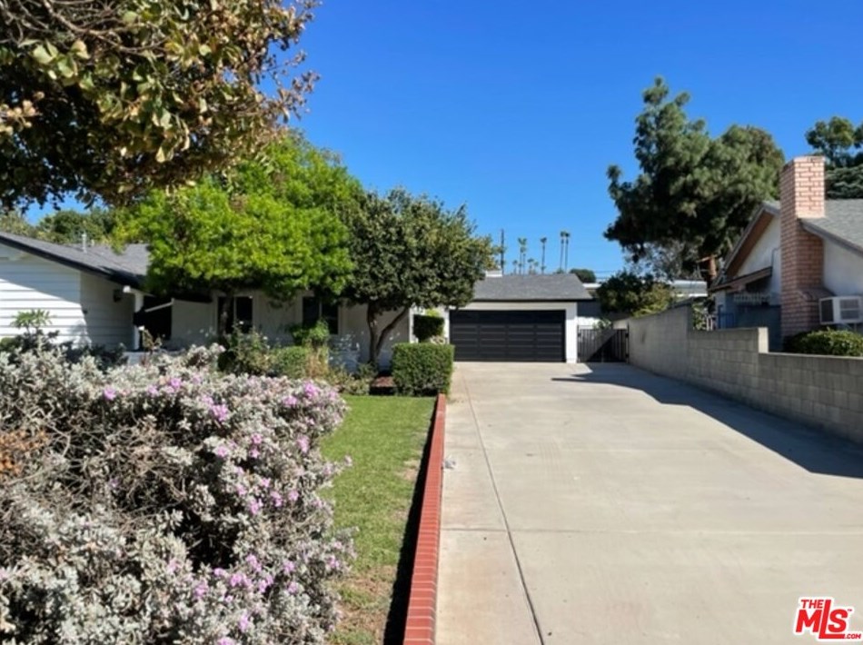 734 N Myrtlewood Ave, West Covina, CA 91791