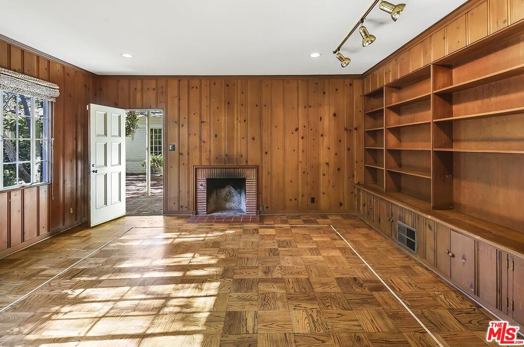 230 Chadbourne Ave, Los Angeles CA  exterior