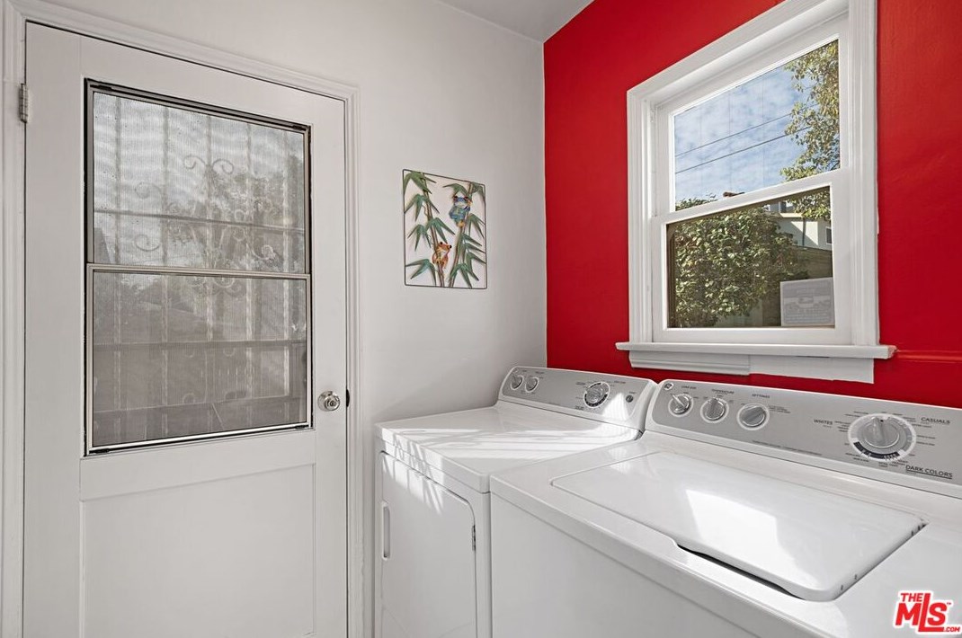 1717 Preuss Rd, Los Angeles CA  90035-4311 exterior