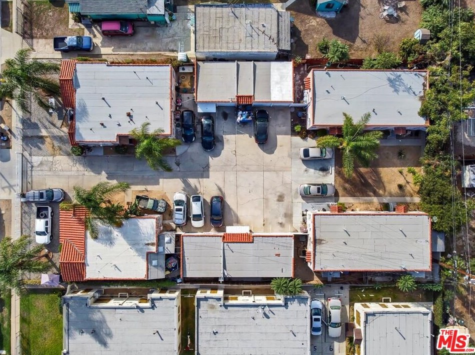 1249 93rd St, Los Angeles, CA 90044-1912