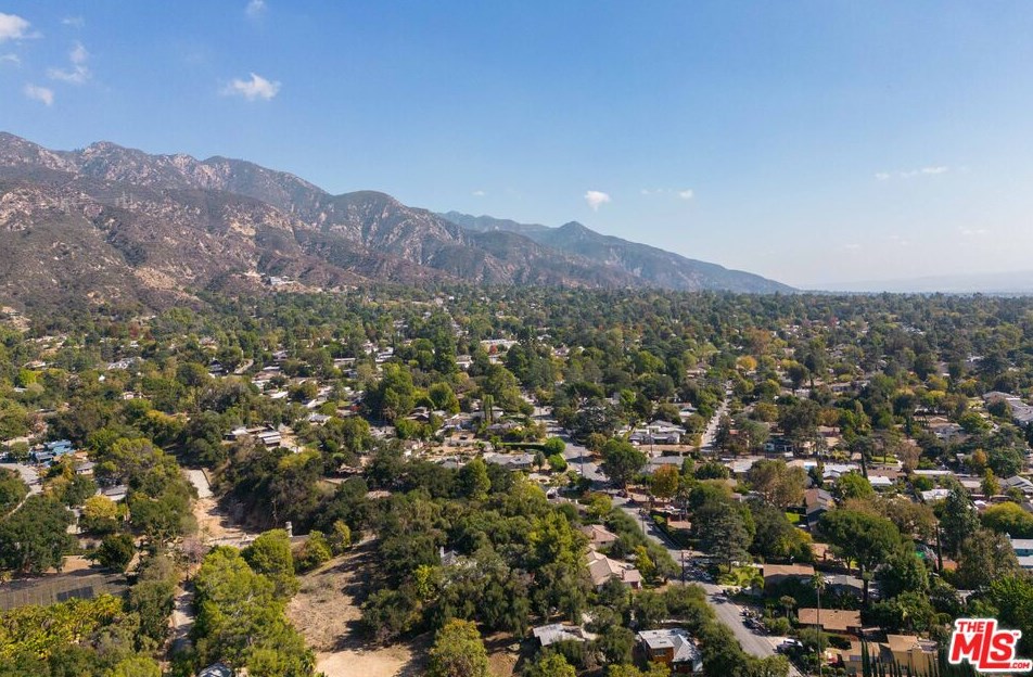 401 W Loma Alta Dr, Altadena, CA 91001