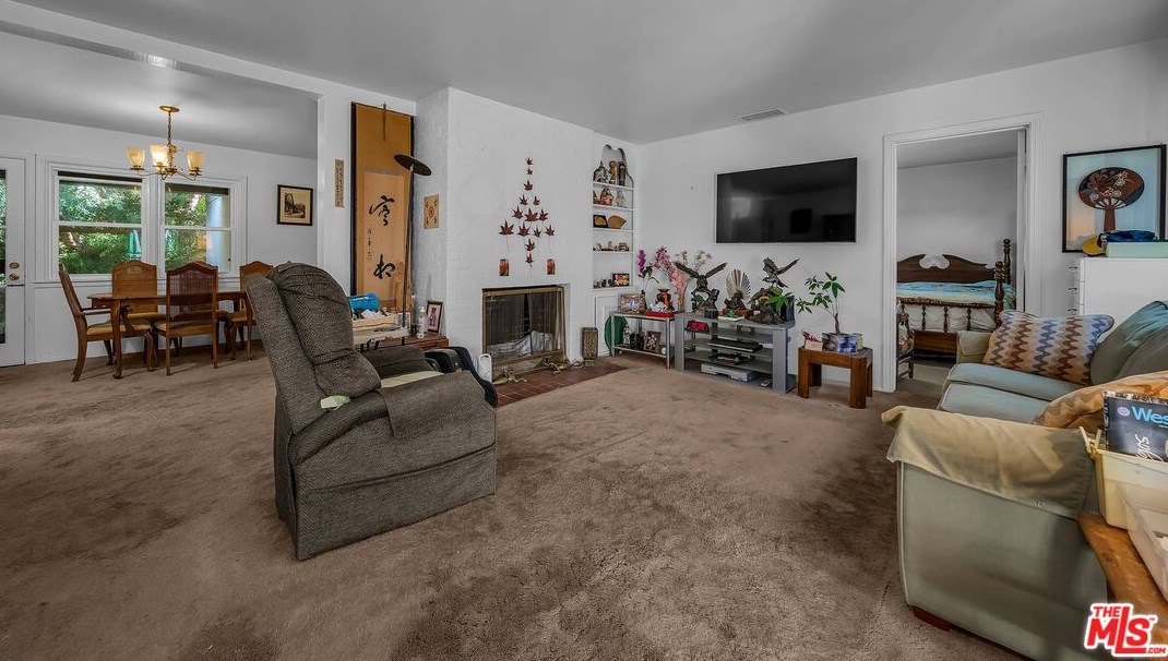 3252 Granville Ave, Los Angeles CA  90066-1117 exterior