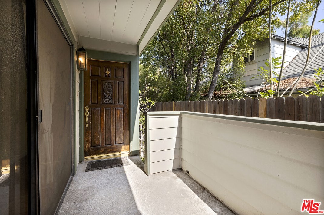 311 Alpine St #1, Pasadena, CA 91106