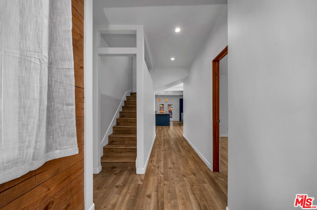 1238 Virgil Ave, Los Angeles CA  90029-2018 exterior