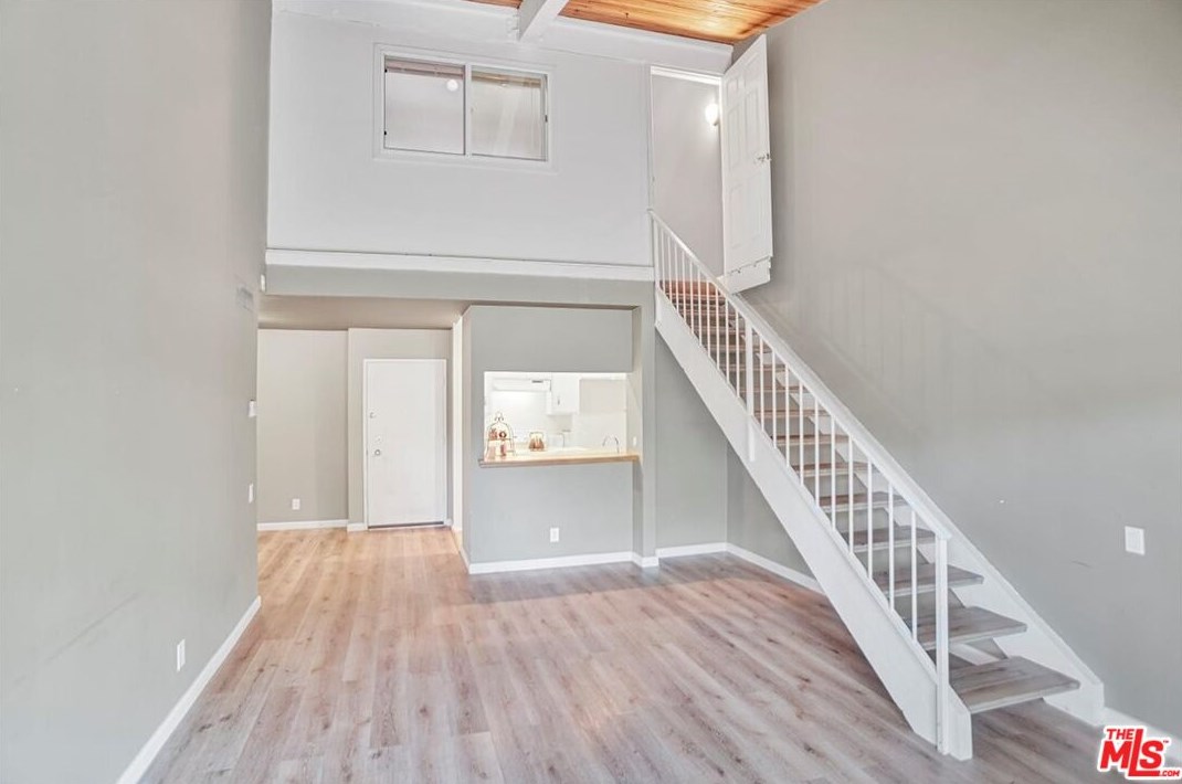 5460 White Oak Ave #a307, Van Nuys, CA 91316