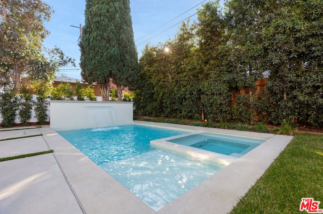 1773 Preuss Rd, Los Angeles CA  90035-4311 exterior