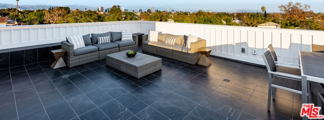 1773 Preuss Rd, Los Angeles CA  90035-4311 exterior