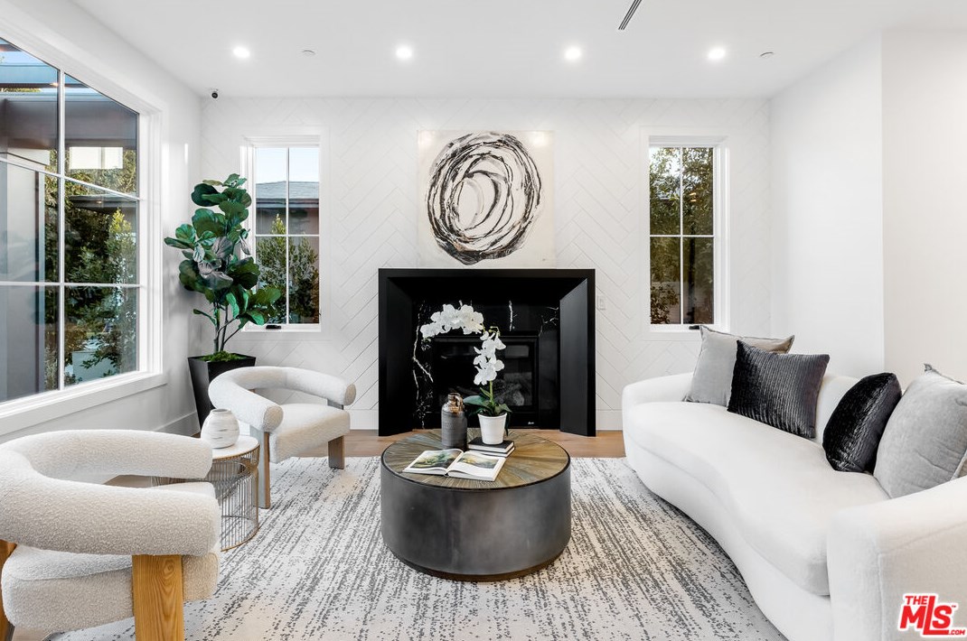 1773 Preuss Rd, Los Angeles CA  90035-4311 exterior