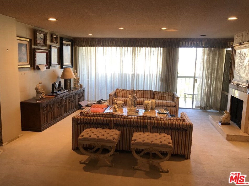 321 N Oakhurst Dr #601, Beverly Hills, CA 90210