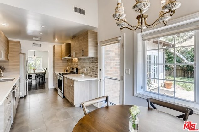1601 Bundy Dr, Los Angeles, CA 90025-2605
