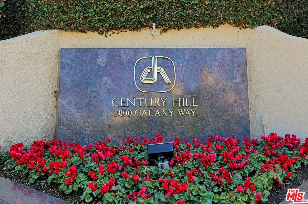 2169 Century Hl, Los Angeles CA  90067-3534 exterior