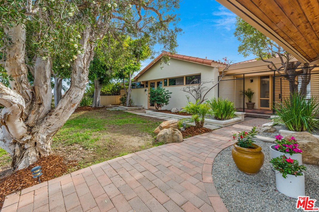 24602 Vantage Point Terrace, Malibu, CA 90265